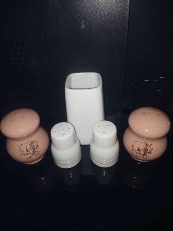 Assorted salt and pepper shakers(Lot 1 of 2)