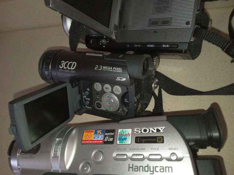 Handycam lot