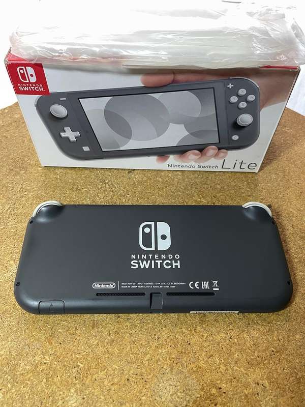 Nintendo Switch Lite with Pico Fly installed 128GB SD Card