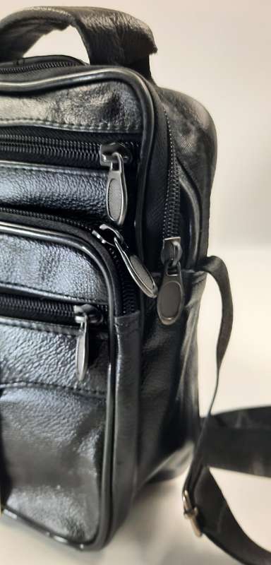 Genuine Cowhide Leather Men's/Ladies Unisex Crossbody Shoulder Bag with Adjustable Strap.
