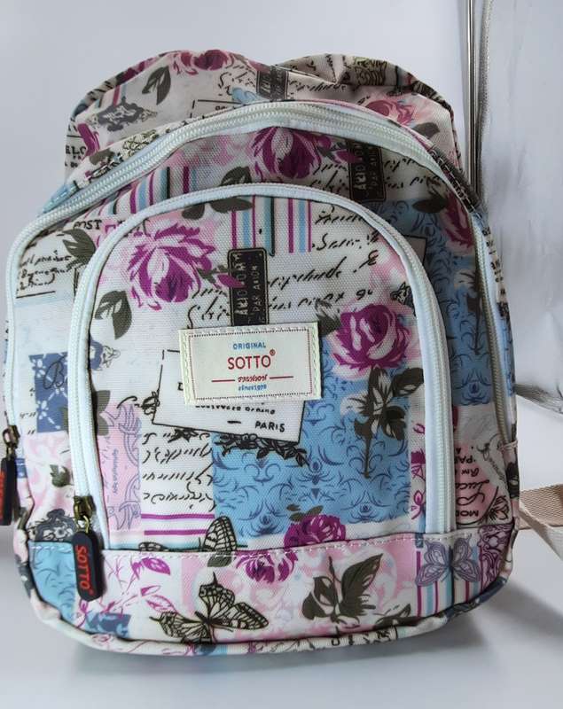 Trendy and cute ladies Backpack.In pinks!