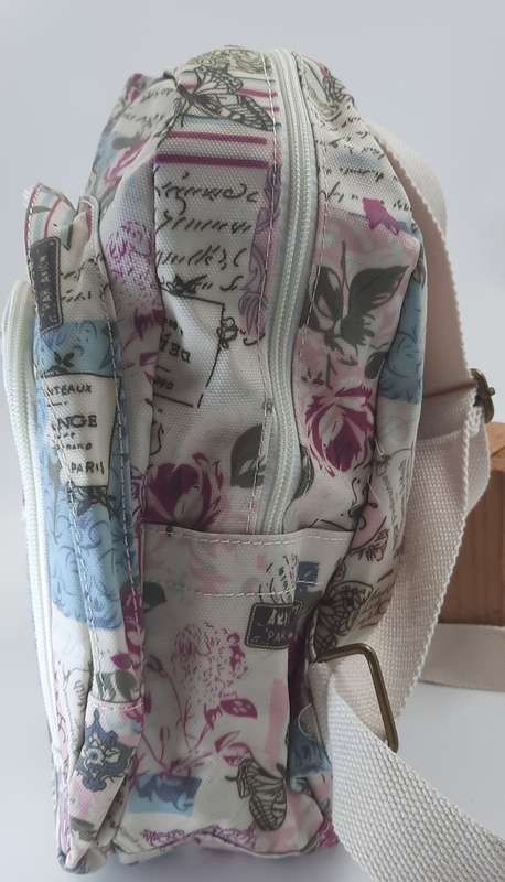 Trendy and cute ladies Backpack.In pinks!