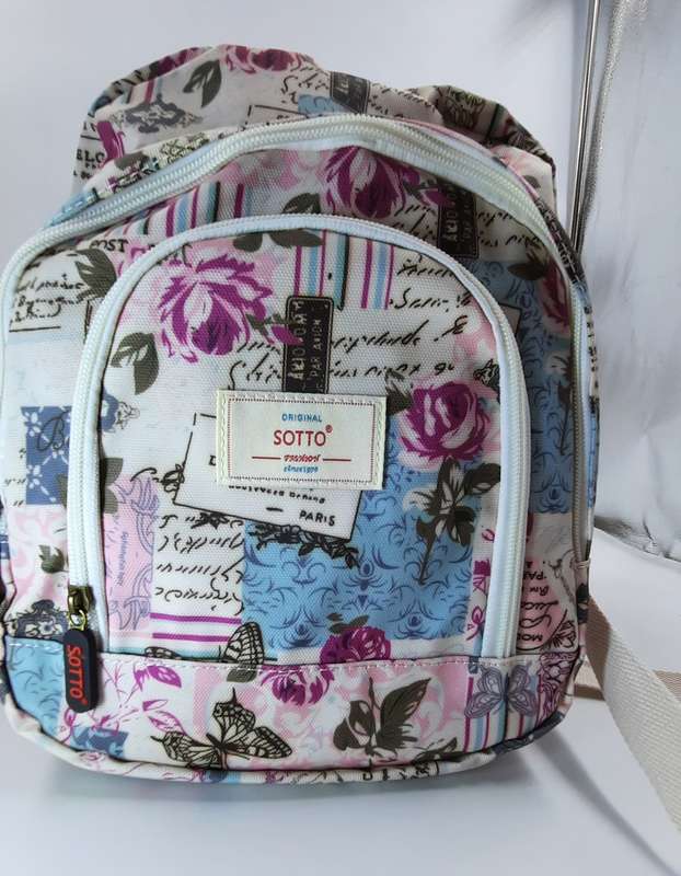Trendy and cute ladies Backpack.In pinks!