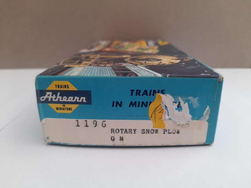 HO ATHEARN snow plough dummy