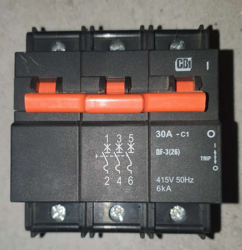 CBi Dual Mount Circuit Breaker C1 3 Pole 6ka - Qf-3 26 - 30 Amp