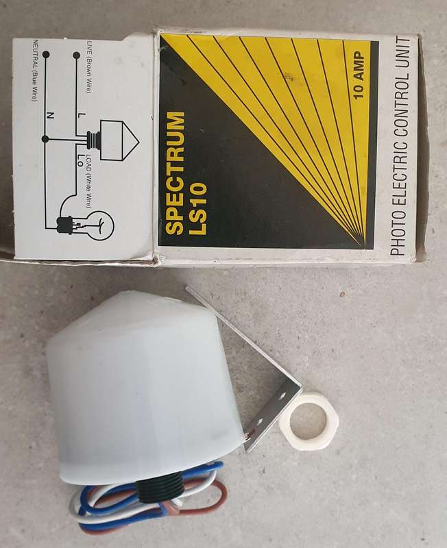 Daylight Switch Spectrum 10A LS10