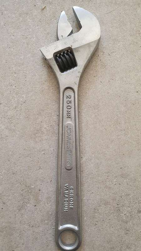 Jonnesway - Adjustable Angle Wrench 250mm