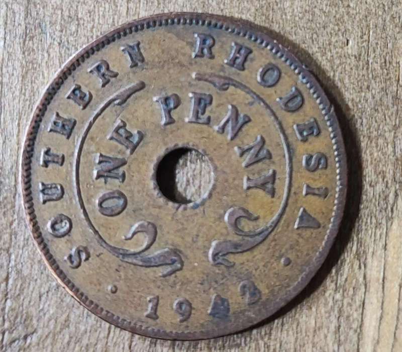 1942 Southern Rhodesia UK KING GEORGE VI - One Penny - Flower & Hole - VINTAGE
