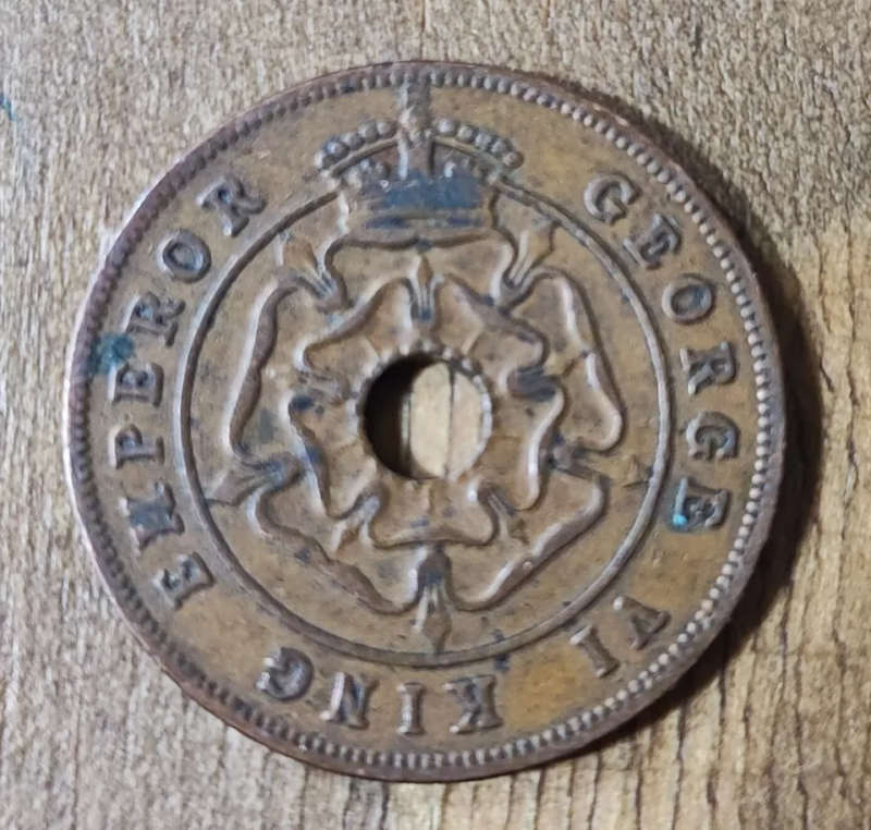 1942 Southern Rhodesia UK KING GEORGE VI - One Penny - Flower & Hole - VINTAGE
