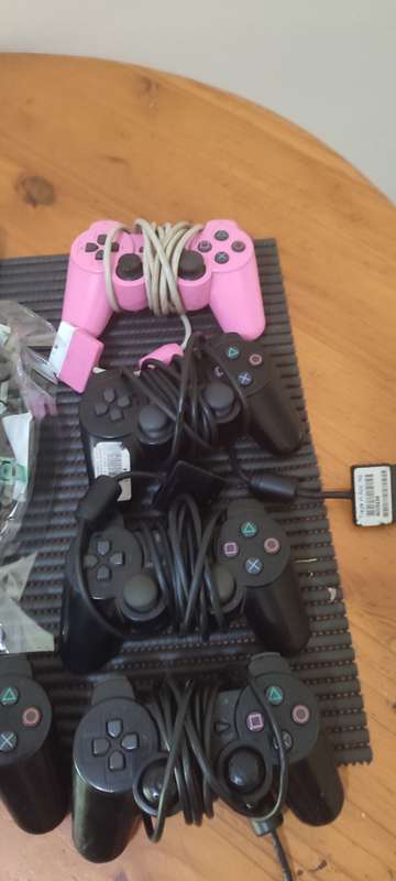 11 Playstation 2 Controllers - Spares Or Repair