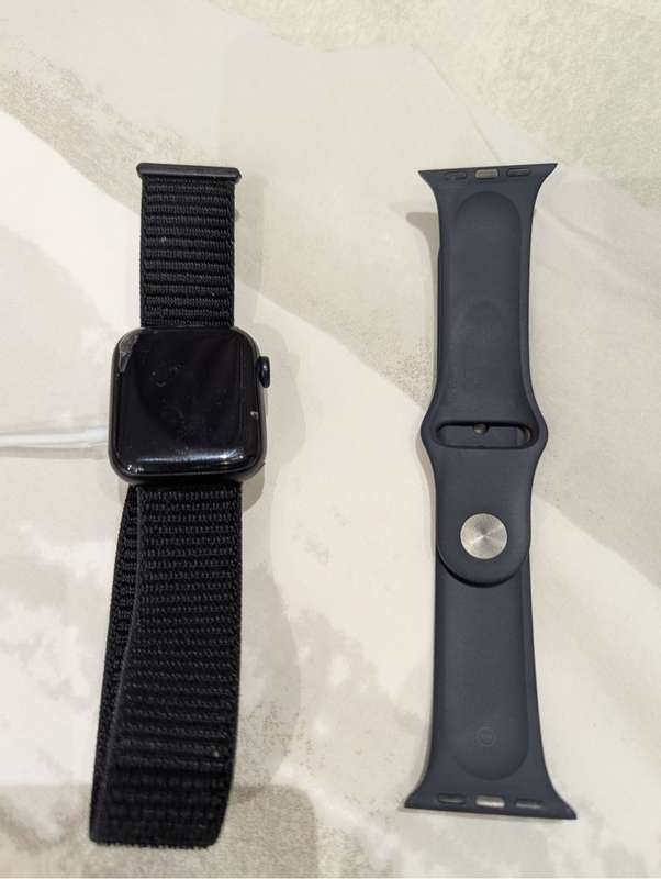 Apple Watch SE GPS midnight 40mm Gen 2(2022)