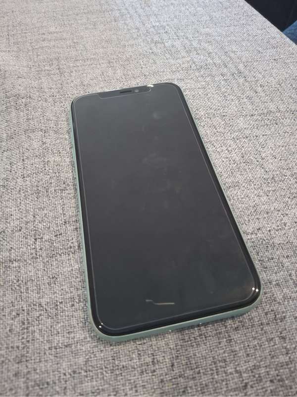 iPhone 11 64gb green