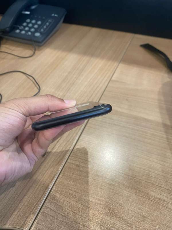 iPhone SE 2020 64GB