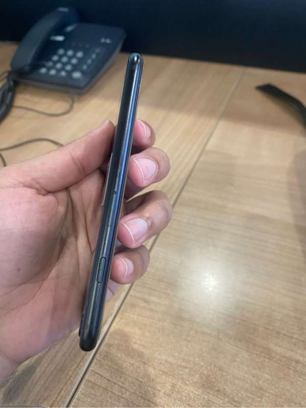 iPhone SE 2020 64GB