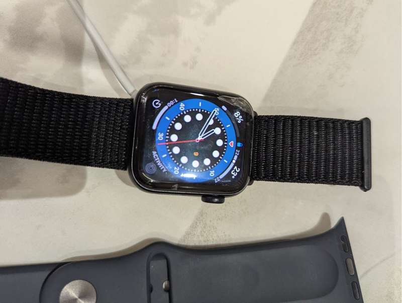 Apple Watch SE GPS midnight 40mm Gen 2(2022)