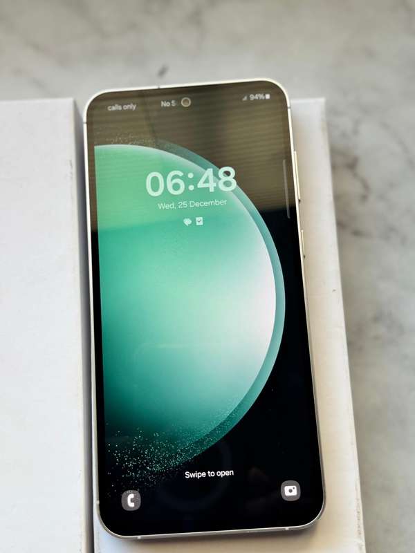 Samsung Galaxy S23 FE 256GB | Dual Sim