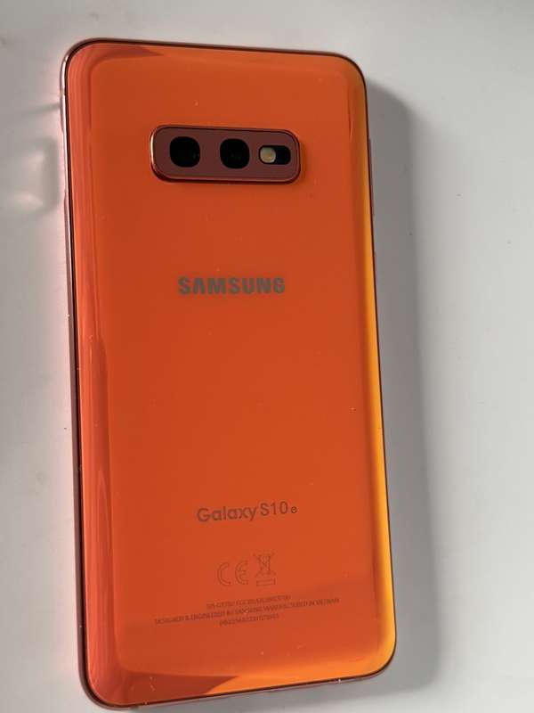 Samsung S10E | 128GB | Various Colors