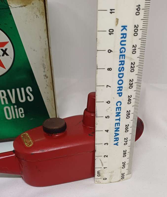Collectable Tin and Oil can