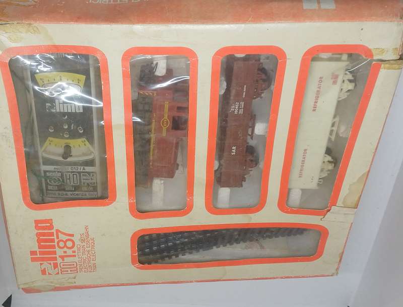 Lima trains