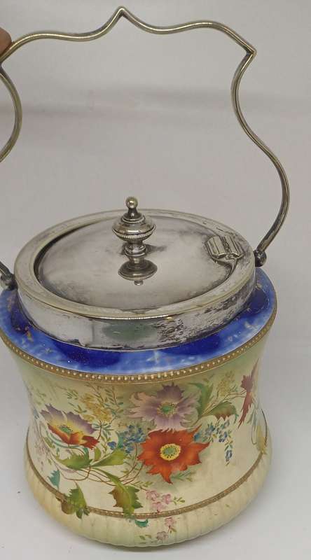 Carltonware  cookiejar