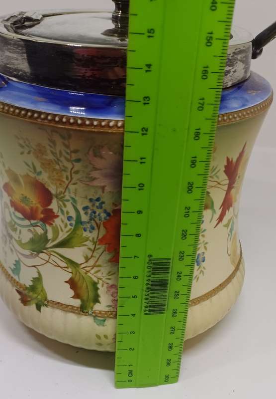 Carltonware  cookiejar