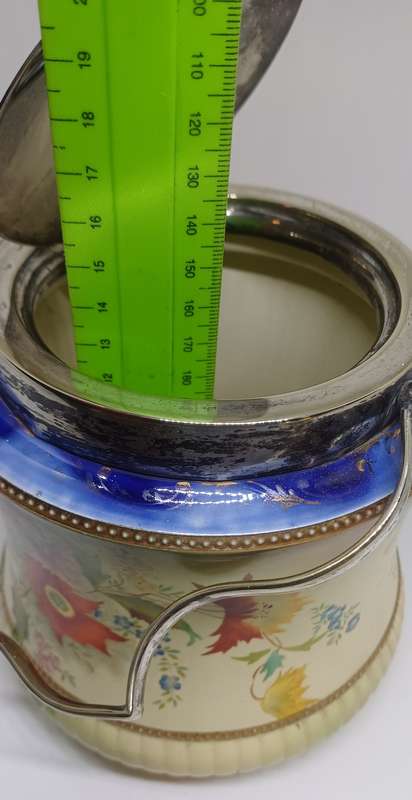 Carltonware  cookiejar