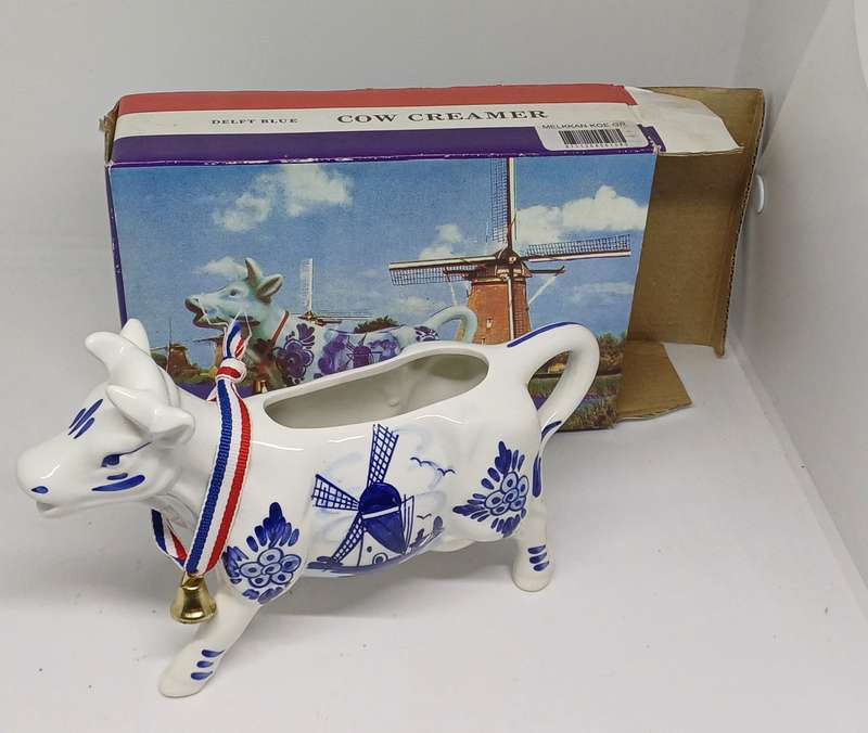 Delftware Cow Creamer - original box