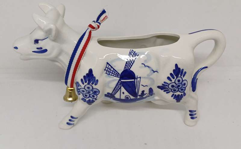Delftware Cow Creamer - original box