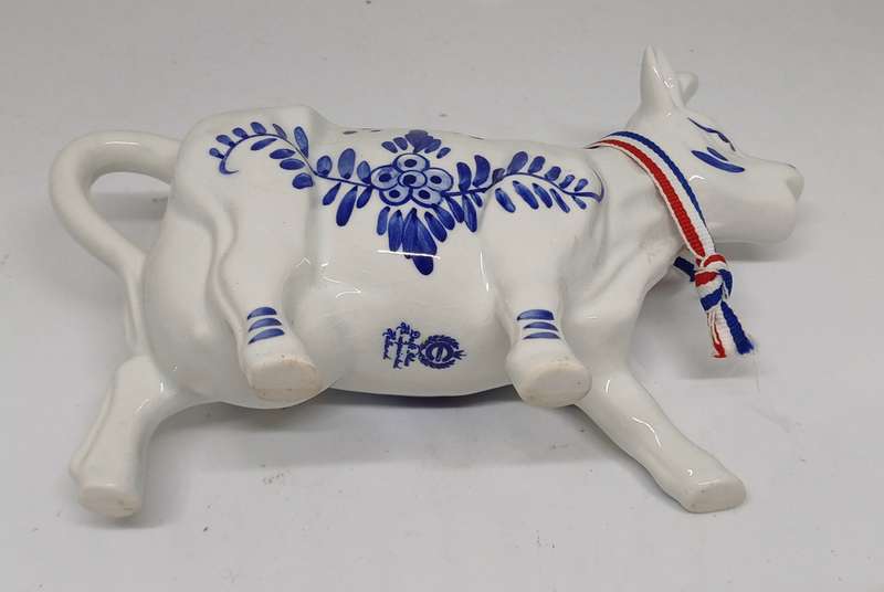 Delftware Cow Creamer - original box