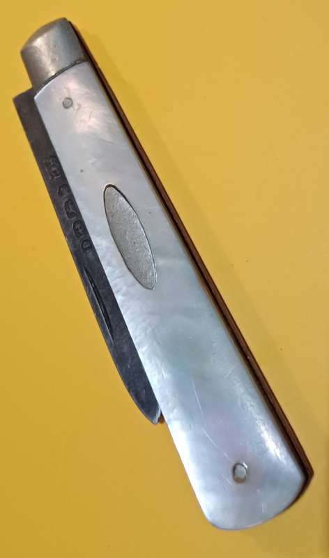 Hallmarked sterling silver fruit knive with mother of pearl
