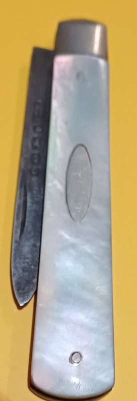 Hallmarked sterling silver fruit knive with mother of pearl