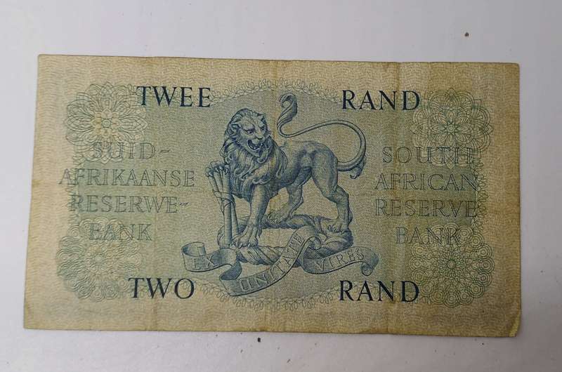 Old Two rand note