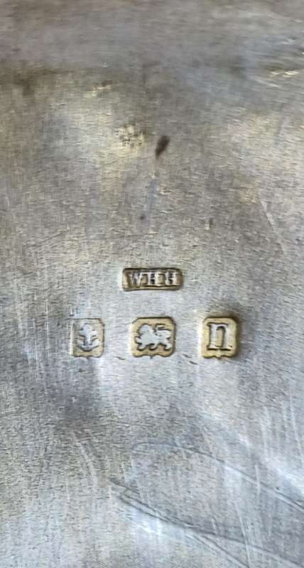 Silver case marked 36g