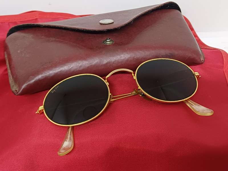 B & L  RAY-BAN USA