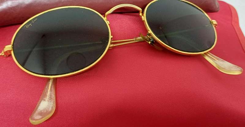 B & L  RAY-BAN USA