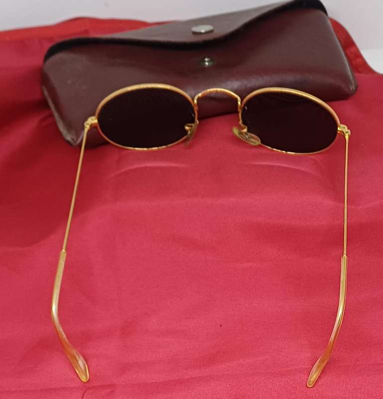 B & L  RAY-BAN USA