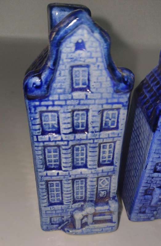 Vintage salt and pepper set handpainted