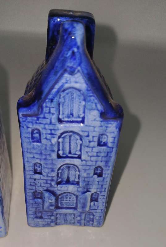 Vintage salt and pepper set handpainted