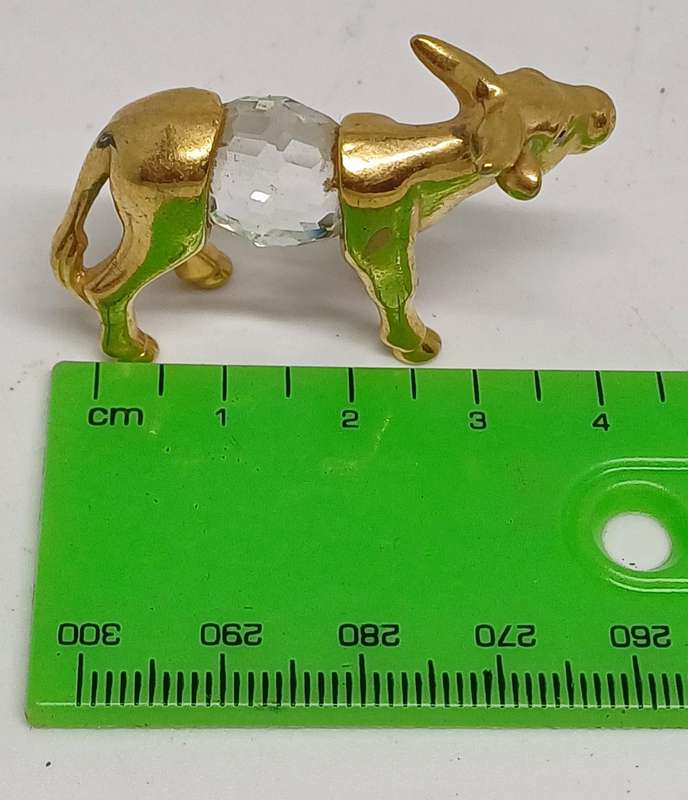 Two glass animals