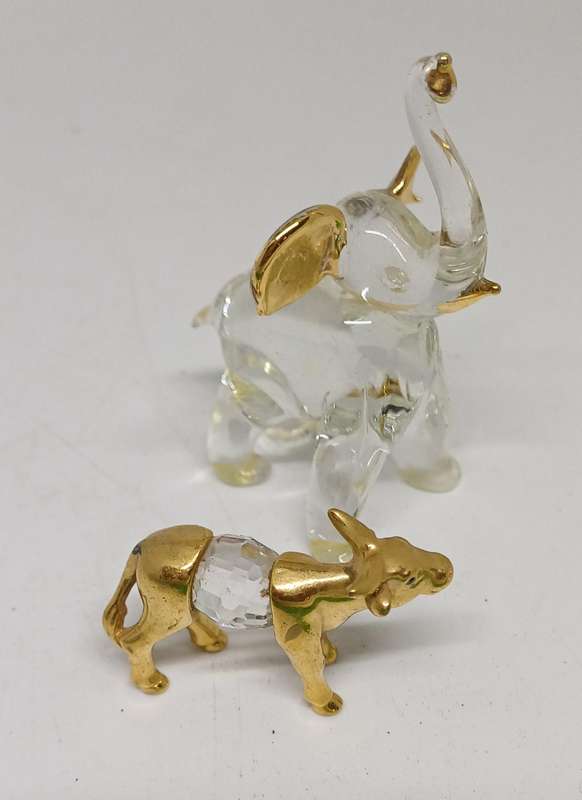 Two glass animals