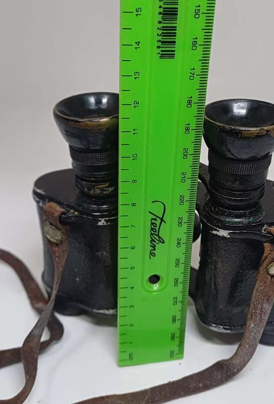 D.E.R.A.L.A.M.A.R.C.H  Paris  Binoculars