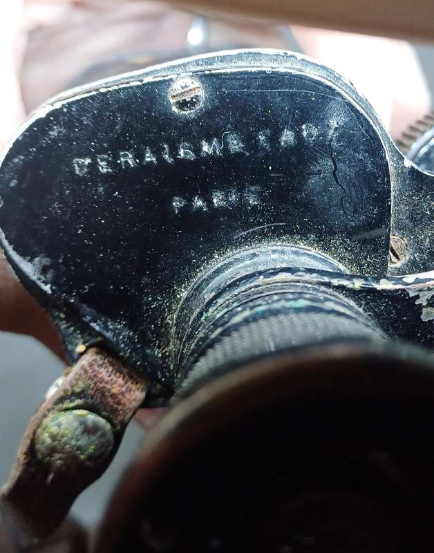 D.E.R.A.L.A.M.A.R.C.H  Paris  Binoculars