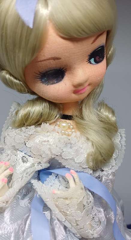Vintage Bradley musical big eyes doll