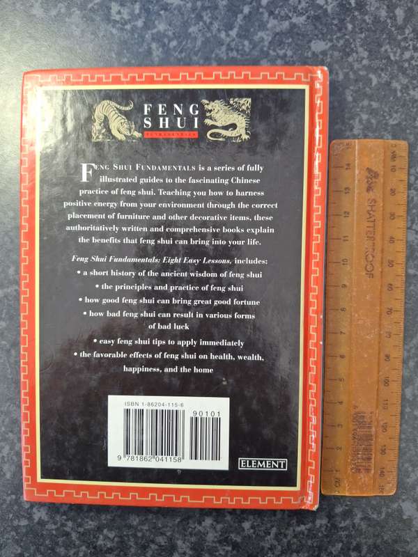 Feng Shui: Eight Easy Lessons by Lillian Too