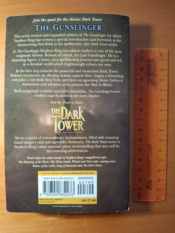 The Gunslinger (The Dark Tower, #1) by Stephen King