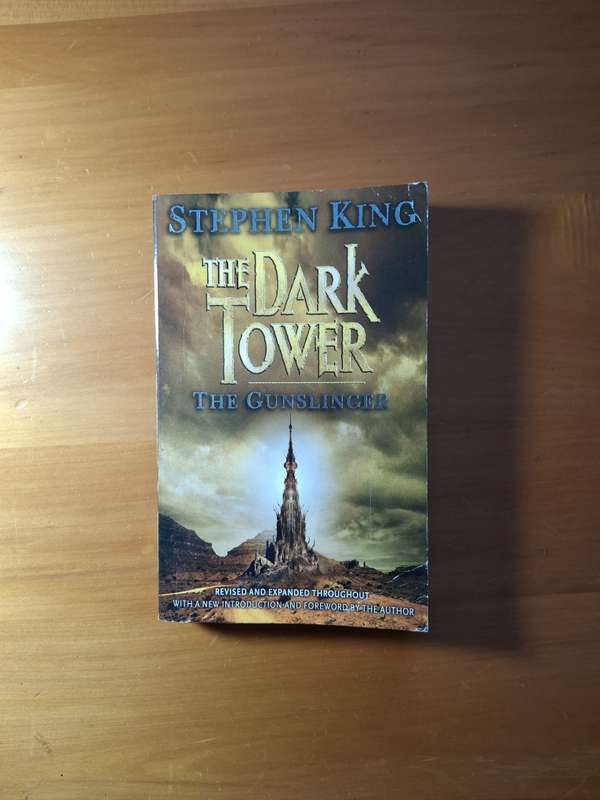 The Gunslinger (The Dark Tower, #1) by Stephen King