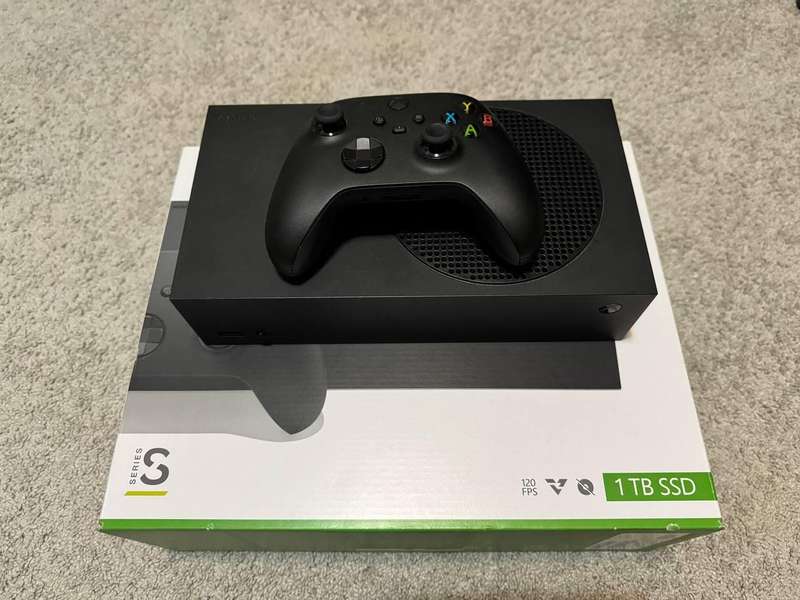 Xbox Series S 1TB Digital Gaming Console (Black)