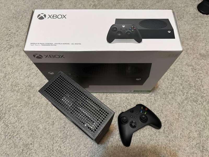 Xbox Series S 1TB Digital Gaming Console (Black)