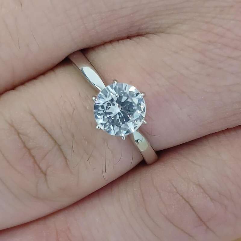 Classic .925 Sterling Silver Solitaire Engagement Ring