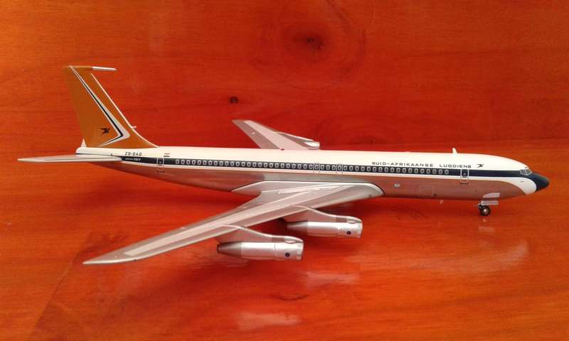 1/200 SAA B707-300